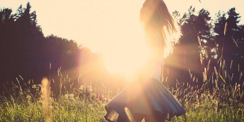 防雷产品深度评测:从接地系统到浪涌保护器,如何构建全方位安全防线?