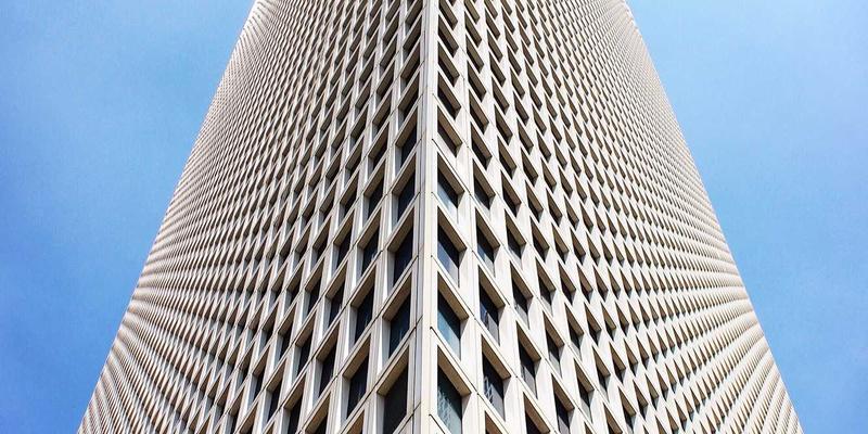 风力发电场防雷接地系统设计要点：破解高土壤电阻率与叶片接闪两大难题